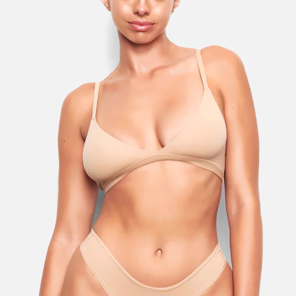 SKIMS - Fits Everybody Triangle Bralette | Size: X-SMALL | Color: CLAY | NWT/NEW